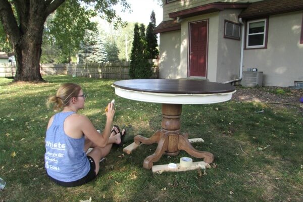 painting a kitchen table