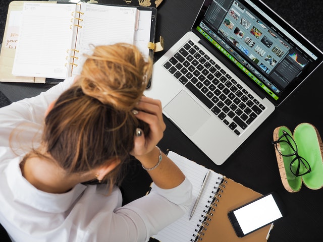 Creating better money habits will help you save money control your finances and reach financial freedom. I love these tips! I can't wait to kick my bad money habits.
