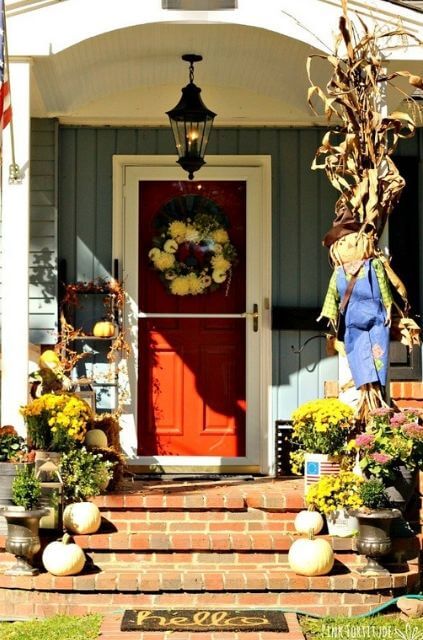 14 Inexpensive Front Porch Decor Ideas You Need To Try This Fall