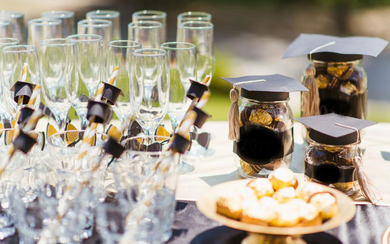 backyard graduation party ideas